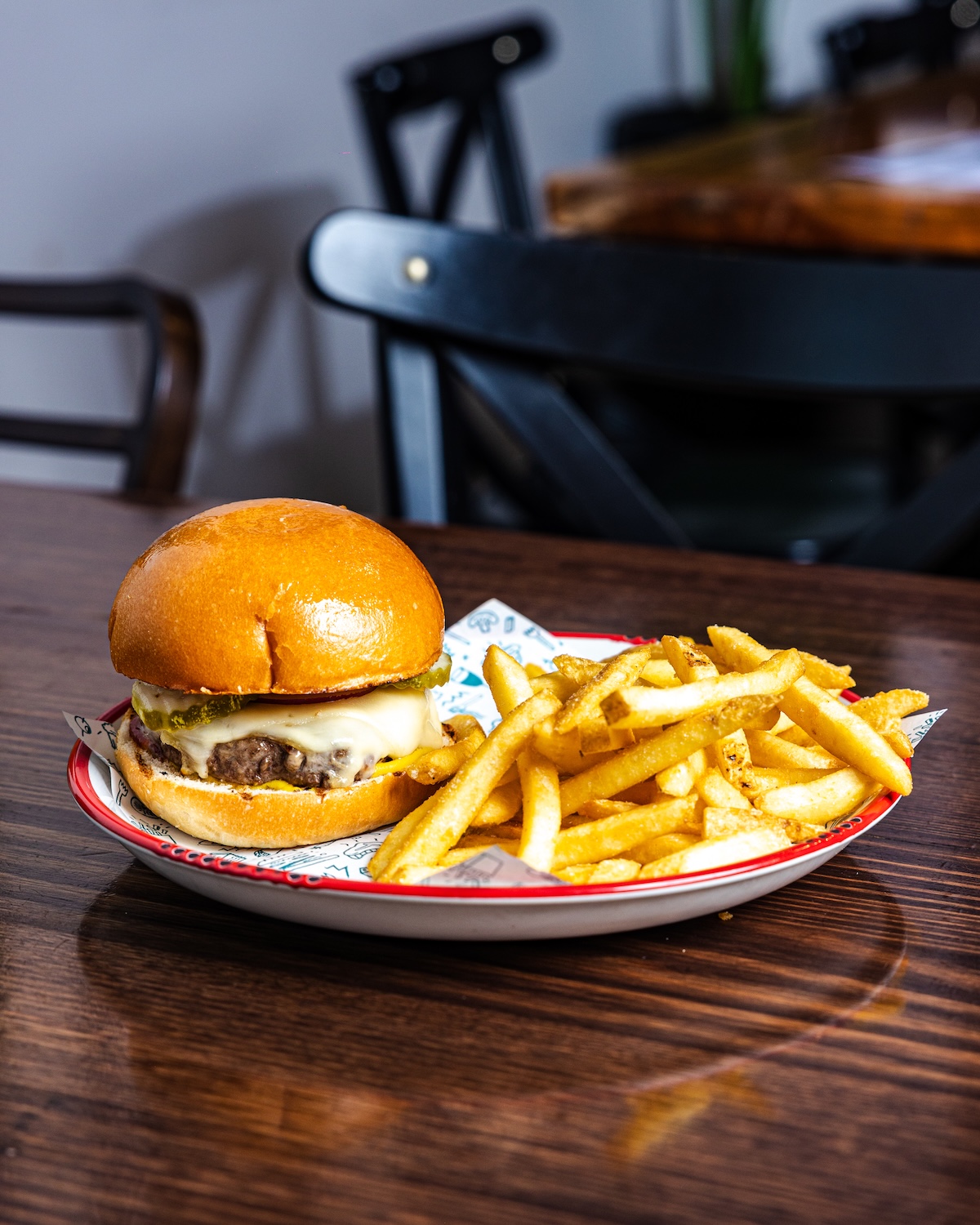 Classic Cheeseburger