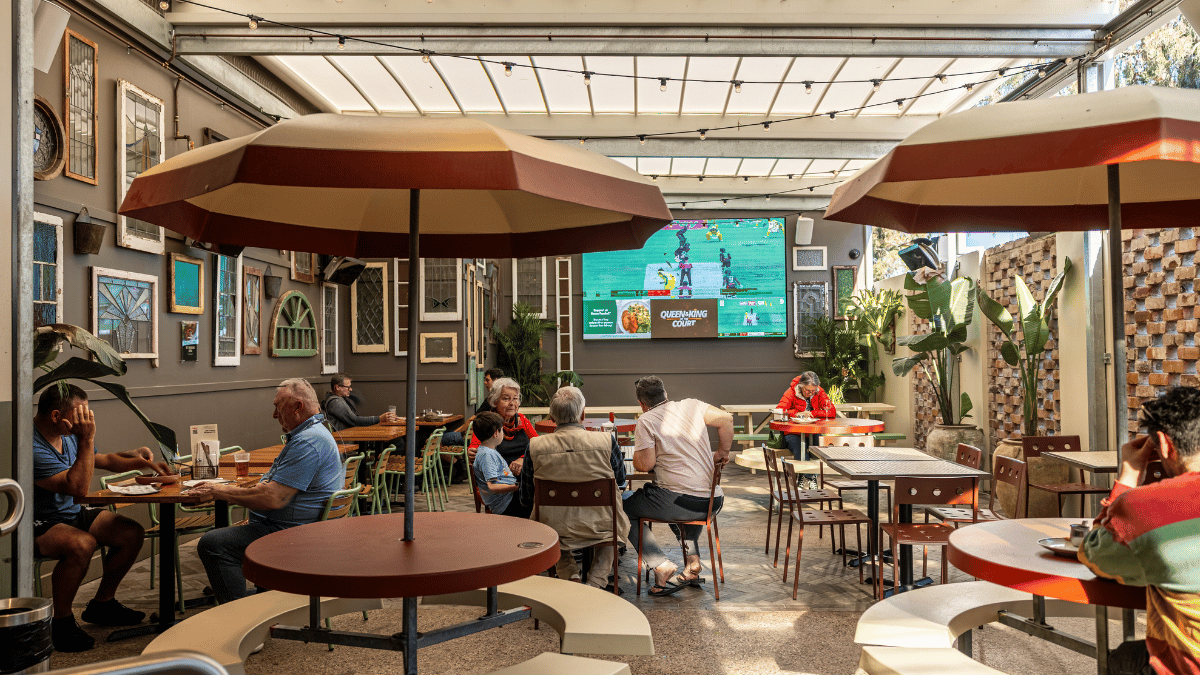 New Sports Bar & Beer Garden Now Open